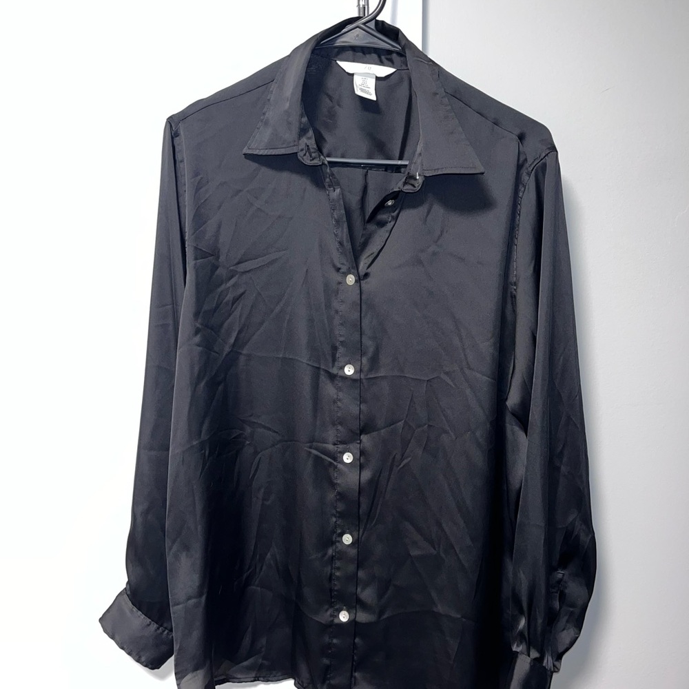 H&M Black Button-Up Shirt